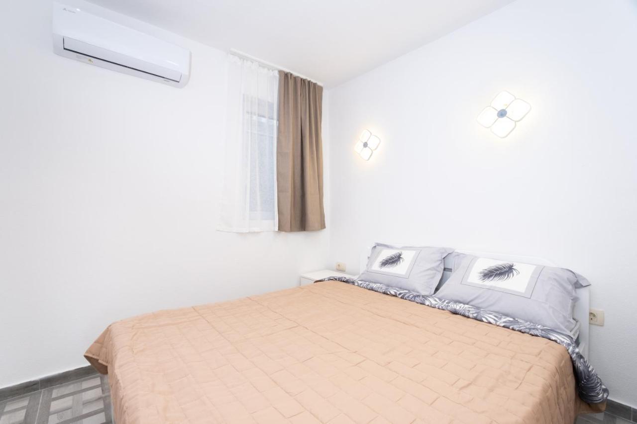 Boka 2 Apartamento Krasići Exterior foto