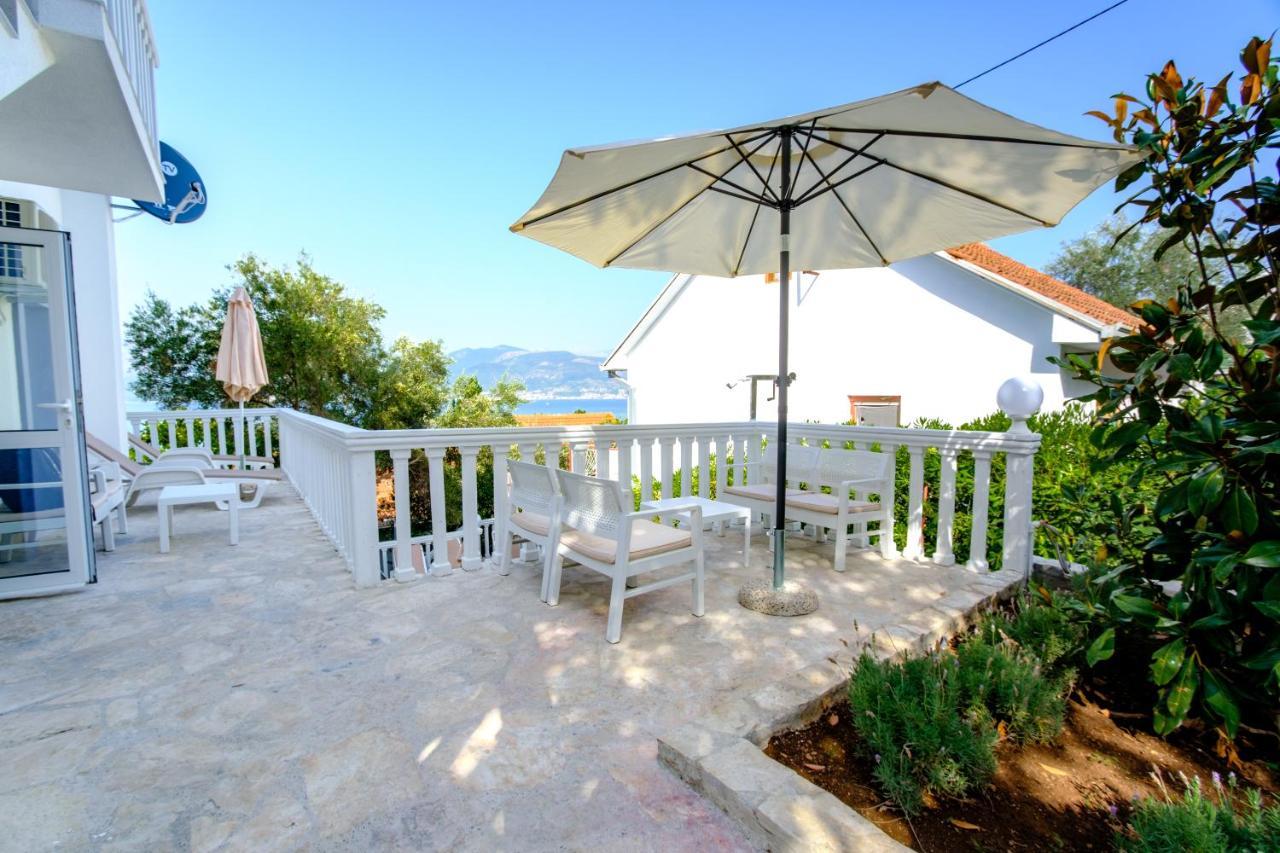 Boka 2 Apartamento Krasići Exterior foto