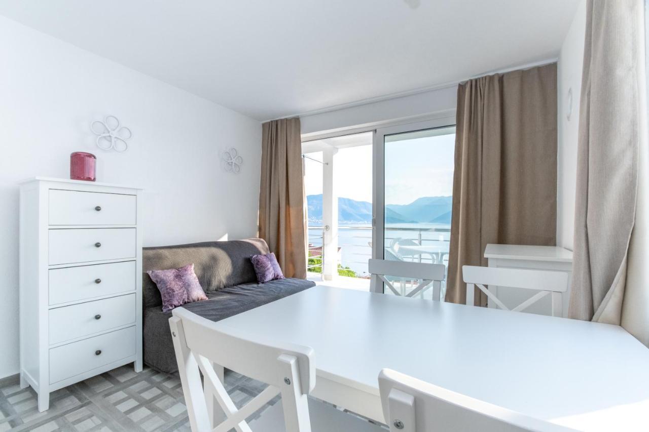 Boka 2 Apartamento Krasići Exterior foto