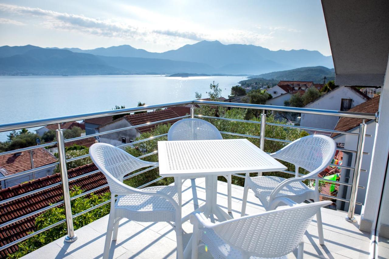 Boka 2 Apartamento Krasići Exterior foto