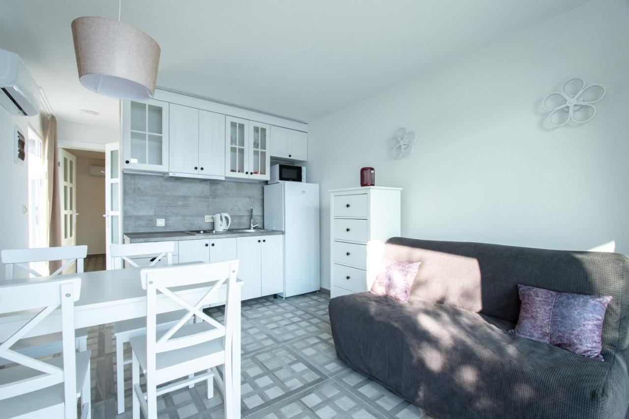 Boka 2 Apartamento Krasići Exterior foto