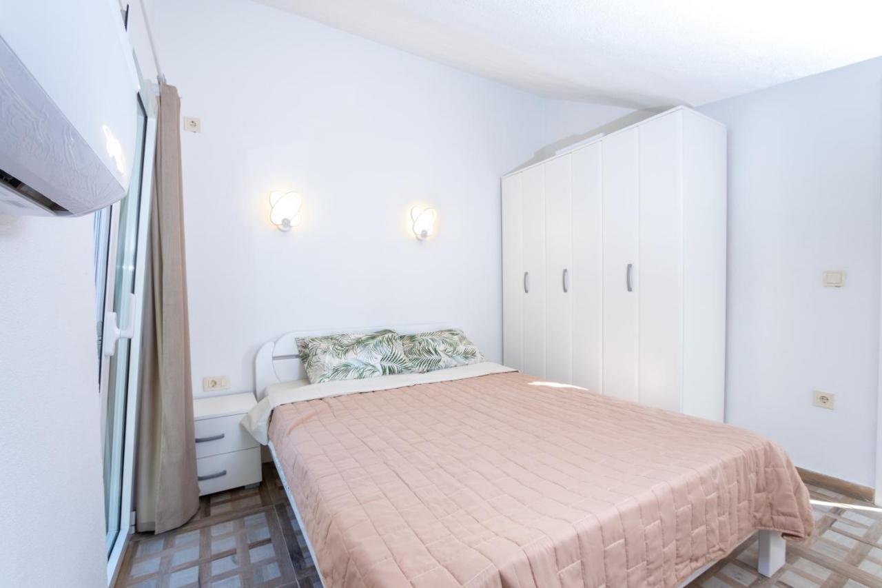 Boka 2 Apartamento Krasići Exterior foto
